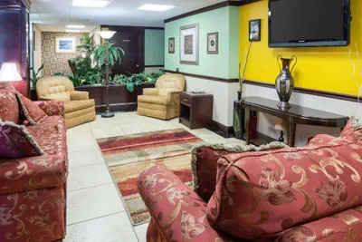 Photo 5 - Quality Inn Shreveport Airport