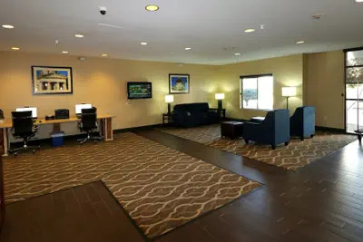 Photo 5 - Comfort Suites Bloomington I-55 and I-74