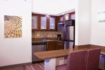 Photo 5 - Staybridge Suites Chattanooga at Hamilton Place by IHG