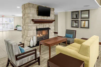 Photo 3 - Staybridge Suites Chattanooga at Hamilton Place by IHG