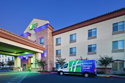 Photo 2 - Holiday Inn Express & Suites Clovis-Fresno Area by IHG
