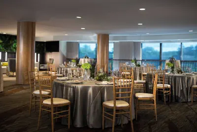 Photo 5 - Renaissance Raleigh North Hills Hotel