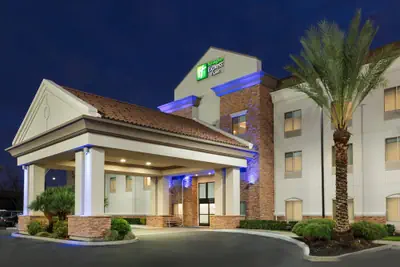 Photo 2 - Holiday Inn Express Hotel & Suites Merced by IHG
