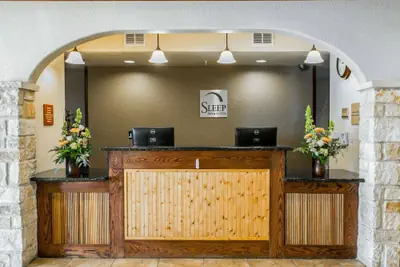 Photo 5 - Sleep Inn & Suites Gonzales near Palmetto State Park