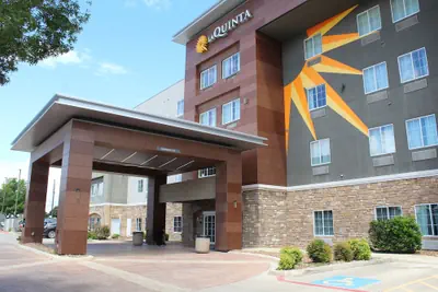 Photo 2 - La Quinta Inn and Suites by Wyndham Schertz-San Antonio-Selma