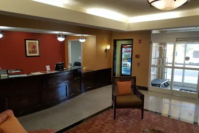 Photo 4 - La Quinta Inn & Suites by Wyndham Atlanta-Union City