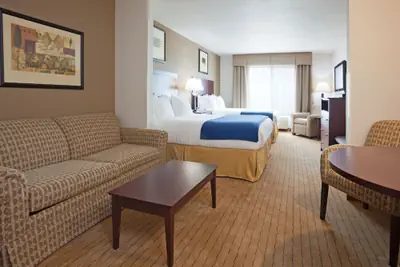 Photo 5 - Holiday Inn Express & Suites Antigo by IHG