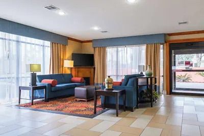 Photo 4 - Comfort Suites Lake Charles