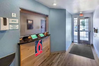 Photo 3 - Studio 6 Extended Stay Shreveport Airport LA