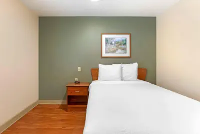 Photo 4 - Extended Stay America Select Suites - Indianapolis - Greenwood