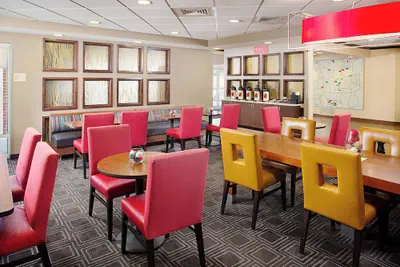 Photo 2 - TownePlace Suites by Marriott Fayetteville North