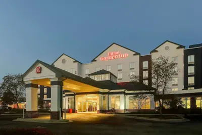 Photo 2 - Hilton Garden Inn Indianapolis Airport