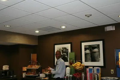 Photo 2 - Hampton Inn & Suites Lebanon
