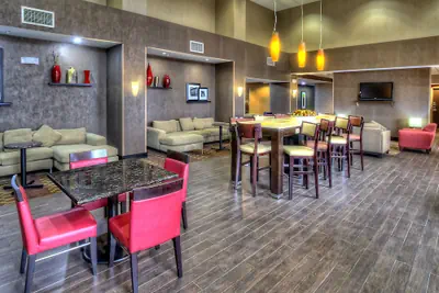 Photo 4 - Hampton Inn & Suites Lebanon