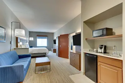 Photo 5 - Holiday Inn Express Hotel & Suites Weatherford by IHG