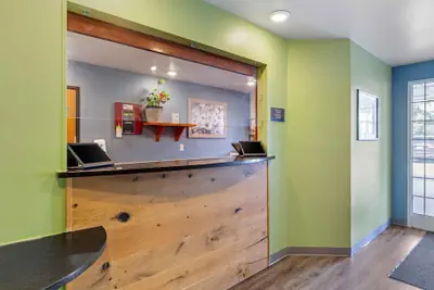 Photo 3 - Extended Stay America Select Suites - Fayetteville - West