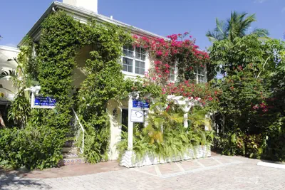Photo 2 - The Caribbean Court Boutique Hotel