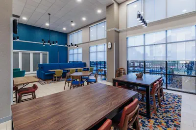 Photo 3 - Hampton Inn & Suites by Hilton Tomball Houston NW