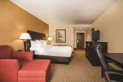 Photo 4 - La Quinta Inn & Suites by Wyndham Ely