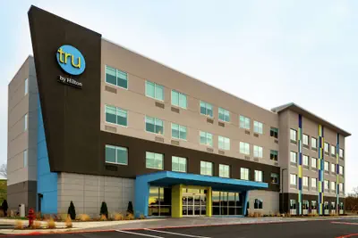 Photo 2 - Tru By Hilton Staunton
