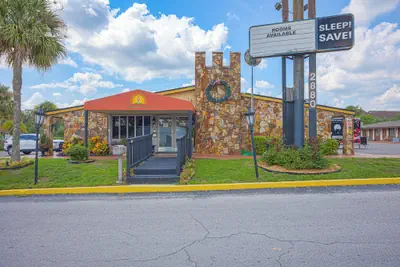 Photo 2 - Liberty Inn and Suites – Kissimmee/Near Disney