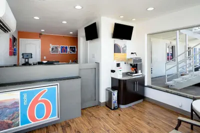 Photo 5 - Motel 6 Odessa, TX - 2nd Street