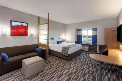 Photo 2 - Microtel Inn & Suites by Wyndham College Station