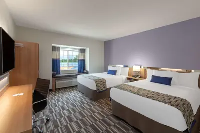 Photo 5 - Microtel Inn & Suites by Wyndham College Station