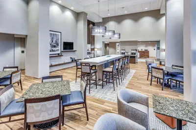 Photo 3 - Hampton Inn & Suites Kittery-Portsmouth