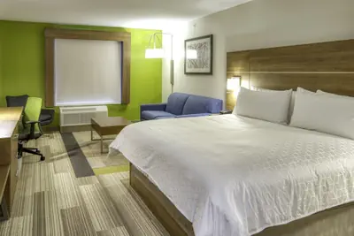 Photo 5 - Holiday Inn Express & Suites Omaha Downtown - Old Market by IHG