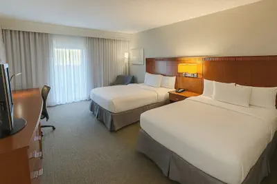 Photo 4 - Preston Suites by IHG