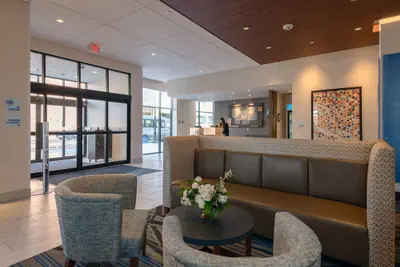 Photo 3 - Holiday Inn Express & Suites Tulsa Downtown by IHG