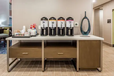 Photo 3 - Hampton Inn & Suites Saraland Mobile
