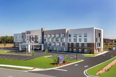 Photo 2 - Hampton Inn & Suites Saraland Mobile