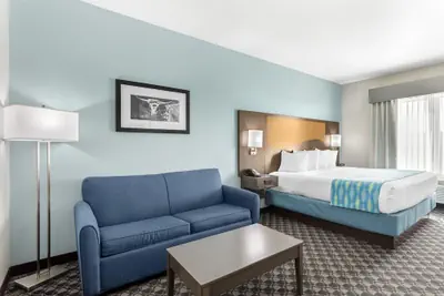 Photo 2 - Best Western Plus Waller Hotel