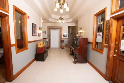 Photo 3 - Rialto Hotel
