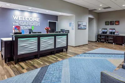Photo 5 - Hampton Inn Cranbury