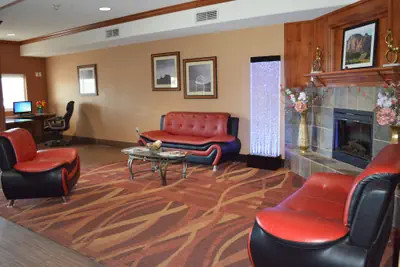Photo 2 - First Choice Inns at the Swell
