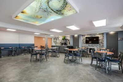 Photo 3 - Quality Inn Hampton - Newport News
