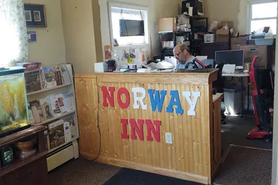 Photo 2 - Norway Inn