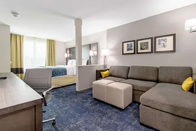 Photo 2 - Comfort Suites Humble Houston IAH