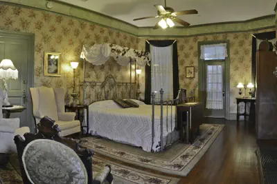 Photo 2 - McFarlin House B&B