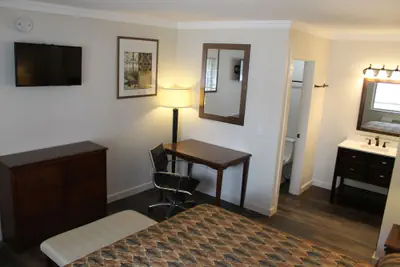 Photo 4 - The Northern Inn