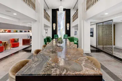 Photo 3 - Tulsa Club Hotel, Curio Collection by Hilton