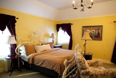 Photo 4 - The Park Street Inn