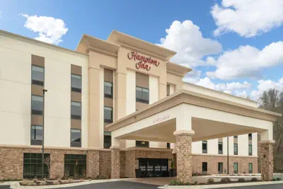 Photo 2 - Hampton Inn Weston