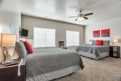 Photo 5 - Spacious & New Guesthouse in Orem - Provo