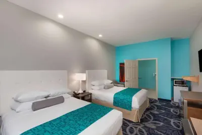 Photo 4 - Americas Best Value Inn Houston Willowbrook