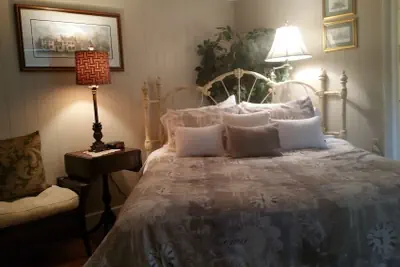 Photo 3 - Pineapple Hill Inn Bed & Breakfast