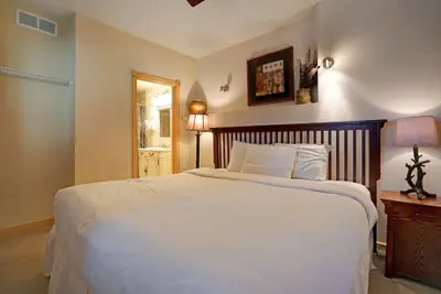 Photo 4 - Mount Meeker 26b 1 Bedroom Condo by RedAwning
